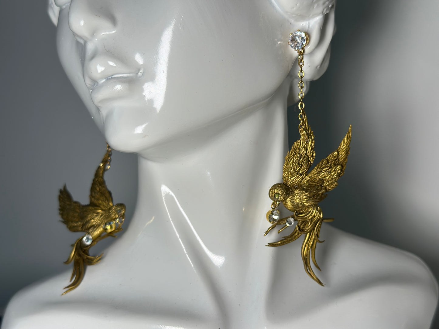 Orecchini pendenti lunghi uccellini art deco orecchini da sposa , accessori sposa , matrimonio , anniversario , wearable art , art nouveau jewelry , bird art , animal jewelry , stile elegante , bigiotteria elegante , orecchini eleganti unici particolari