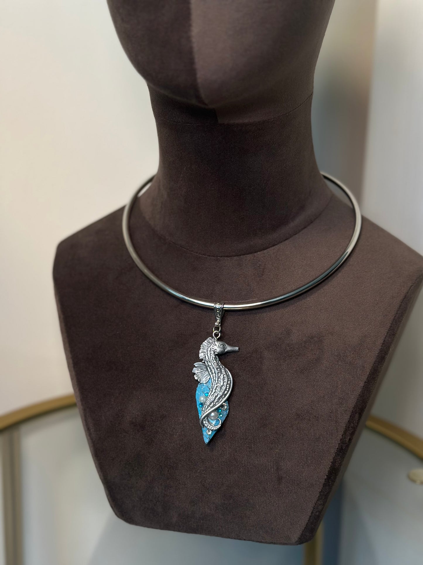 Tidal Grace Seahorse – Turquoise Ocean Necklace