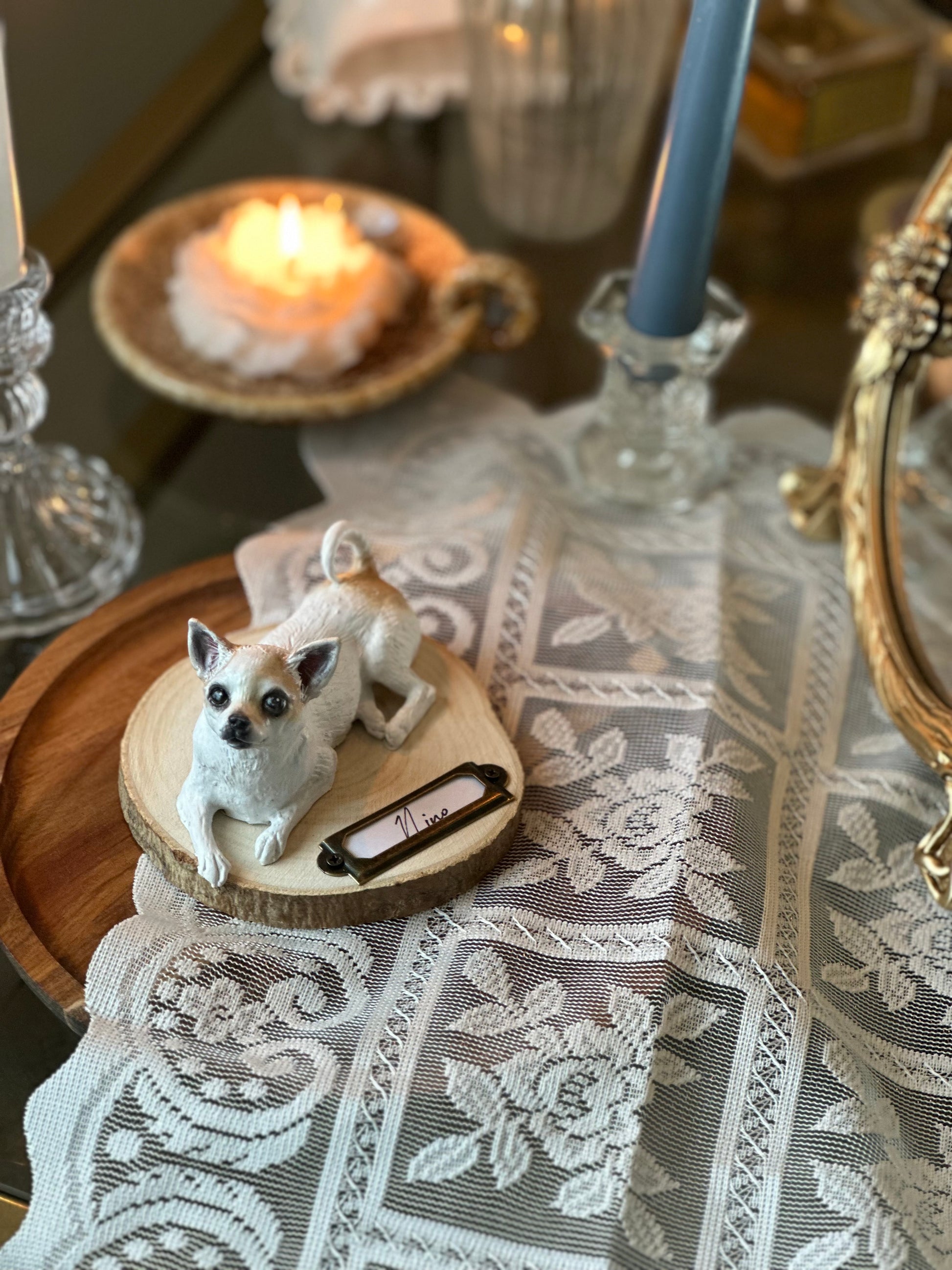 Custom Chihuahua dog statue, luxury cold porcelain pet keepsake with lifelike detail and engraved wooden plaque “Nino”.