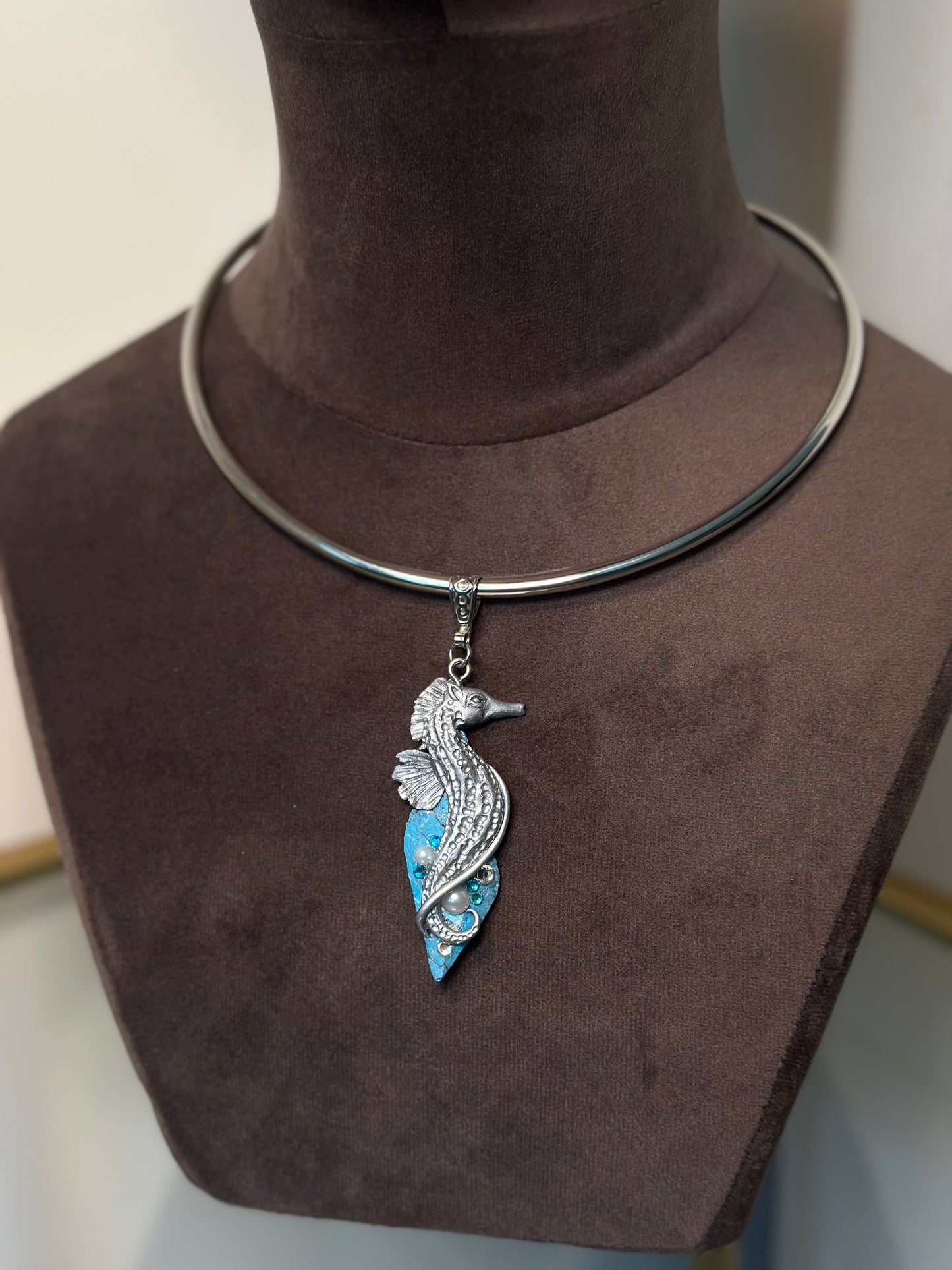 Tidal Grace Seahorse – Turquoise Ocean Necklace