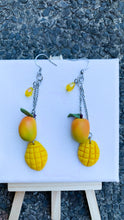 Load image into Gallery viewer, Orecchini lunghi pendenti Mango
