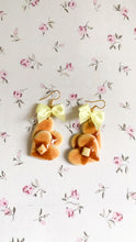 Carica l&#39;immagine nel visualizzatore di Gallery, orecchini particolari pendenti soft lolita funky pancakes dolci finti 
