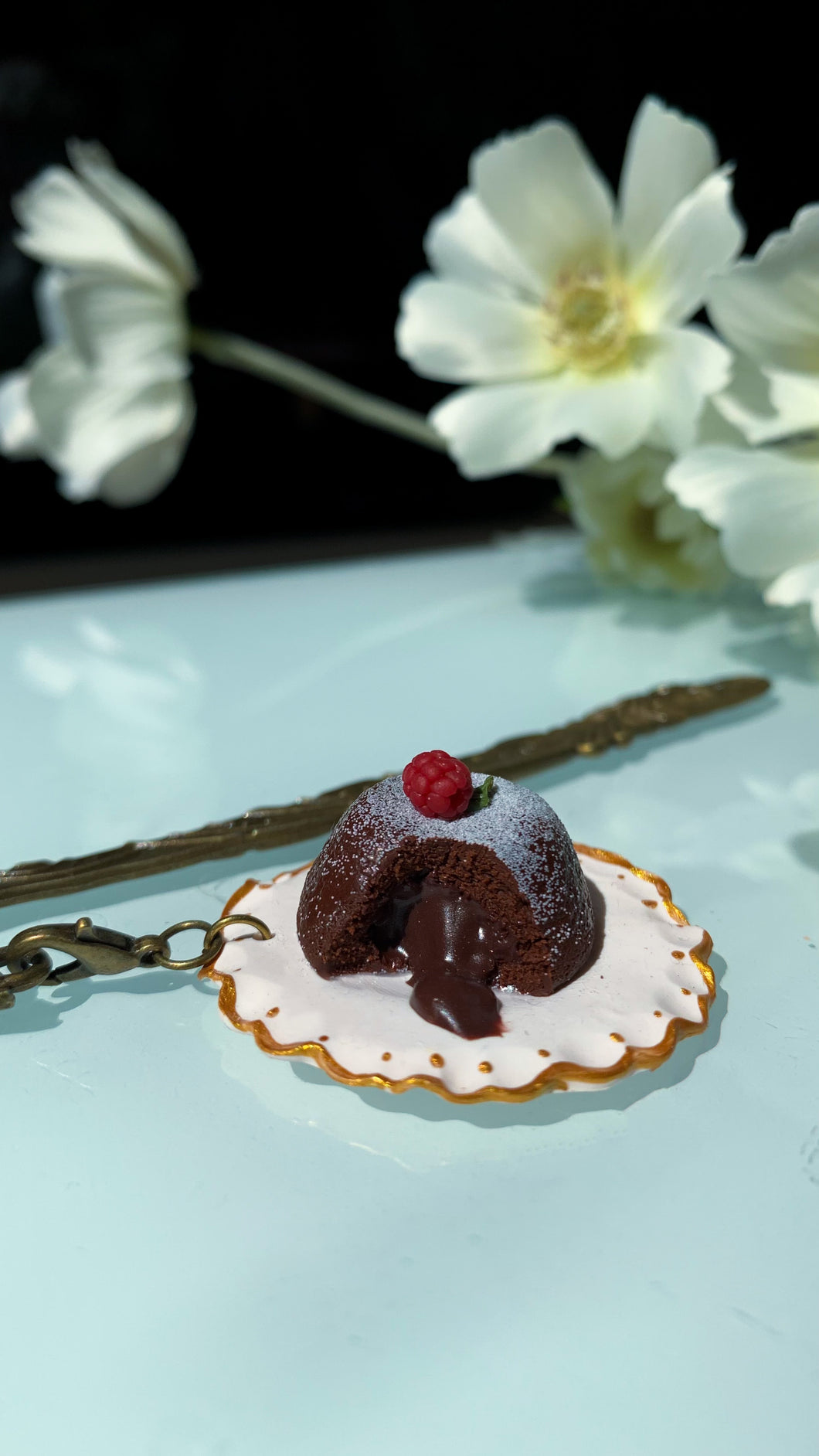 Segnalibro dolci finti tortino al cioccolato con cuore morbido – Adelaida  Arte